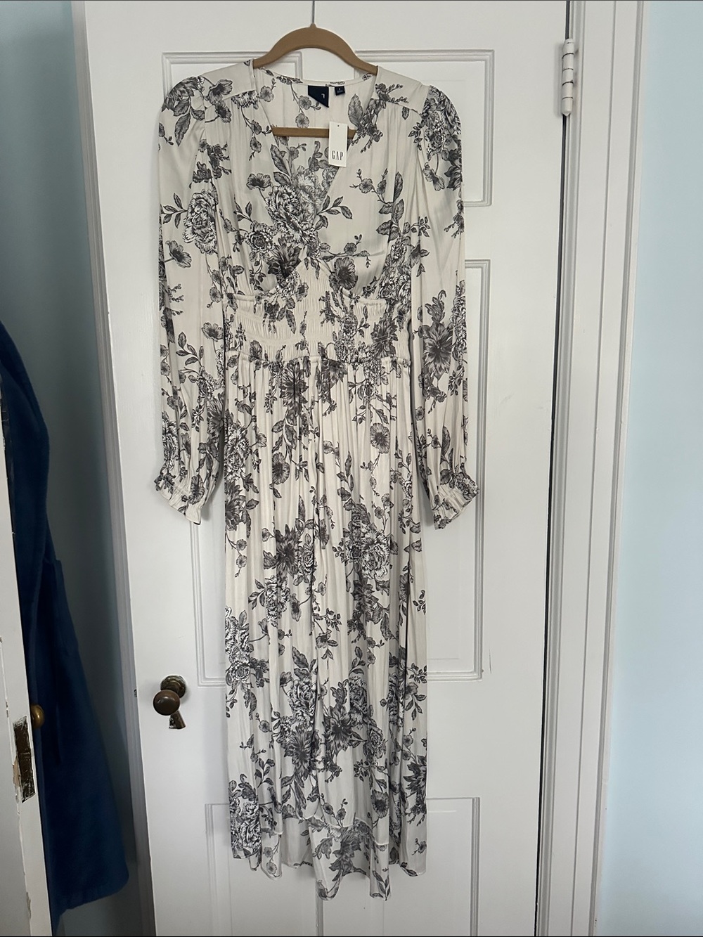 BNWT GAP Black Floral Cream Maxi Dress